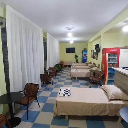 Roland Palaj House Couette-café *