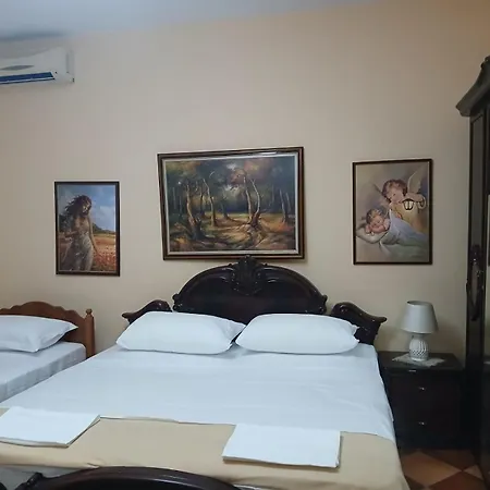 Roland Palaj House * Shkodër