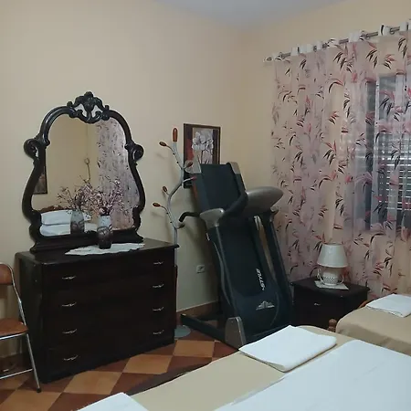 Roland Palaj House Couette-café Shkodër